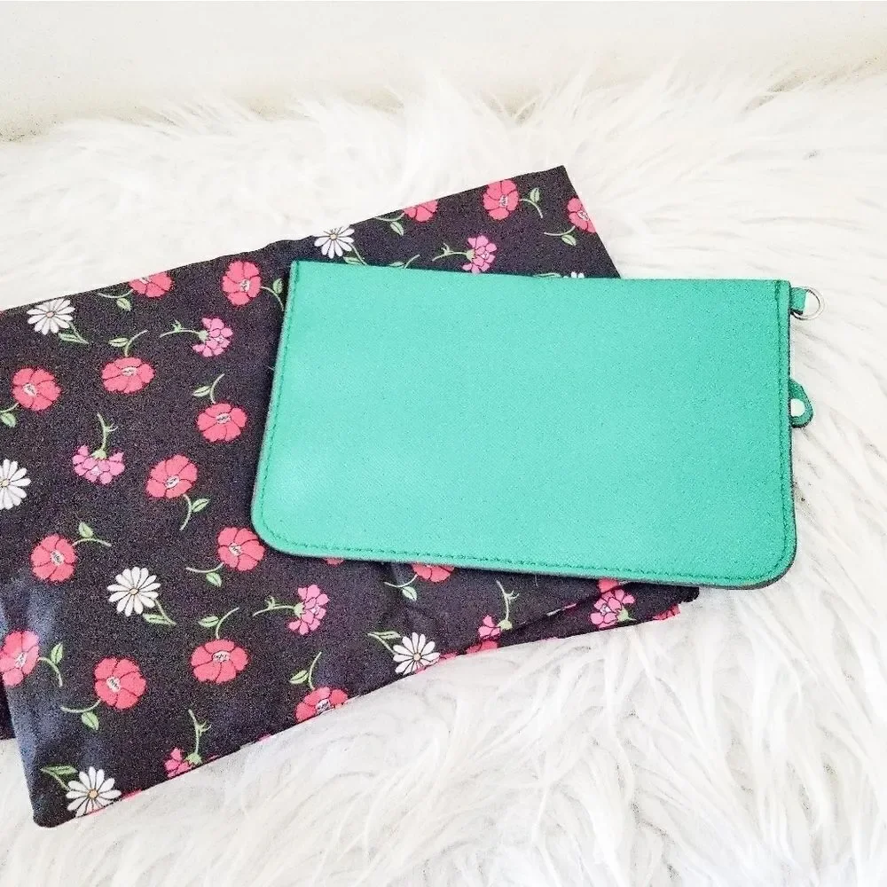 London Fog clutch with a dust bag